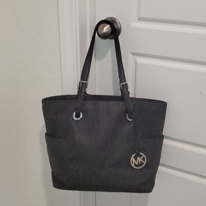 Michael Michael Kors Jet Set Tote